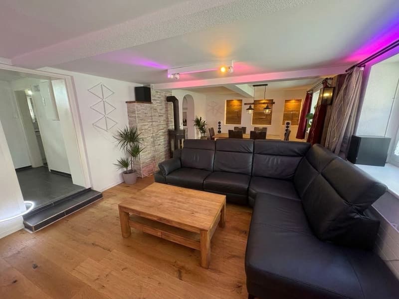 Renovated farmhouse with character. Lots of space, peace & quiet, and modern living in the heart of Freiamt (4)