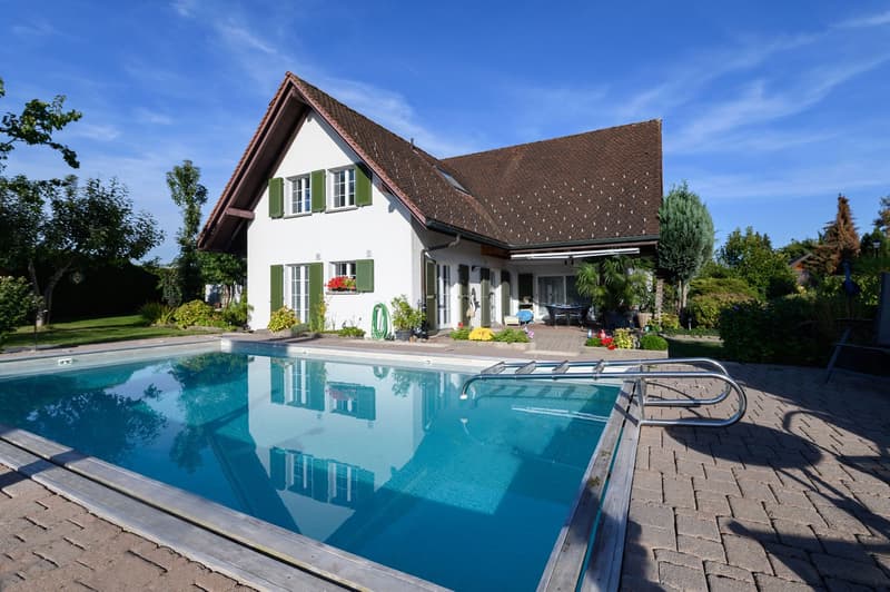 Ihr neues Zuhause - 6½-Zi.Haus mit Pool und Einliegerwohnung beim Lützelsee (1)