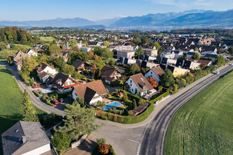 Ihr neues Zuhause - 6½-Zi.Haus mit Pool und Einliegerwohnung beim Lützelsee (3)