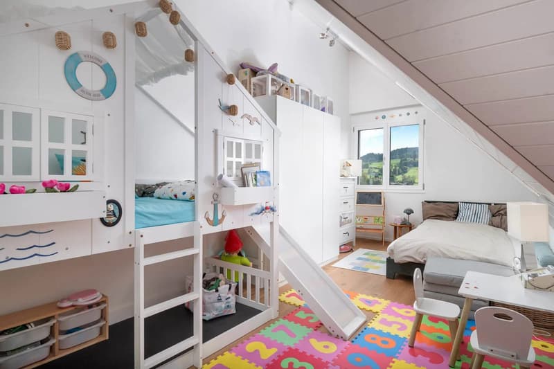 Moderne 5.5-Zimmer-Maisonette mit Balkon in Bäretswil kaufen (9)