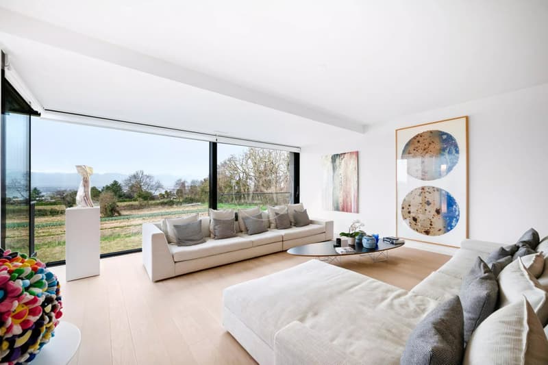 Superbe duplex de 328 m2 avec jardins et vue sur le lac au cœur de Corsier (7)