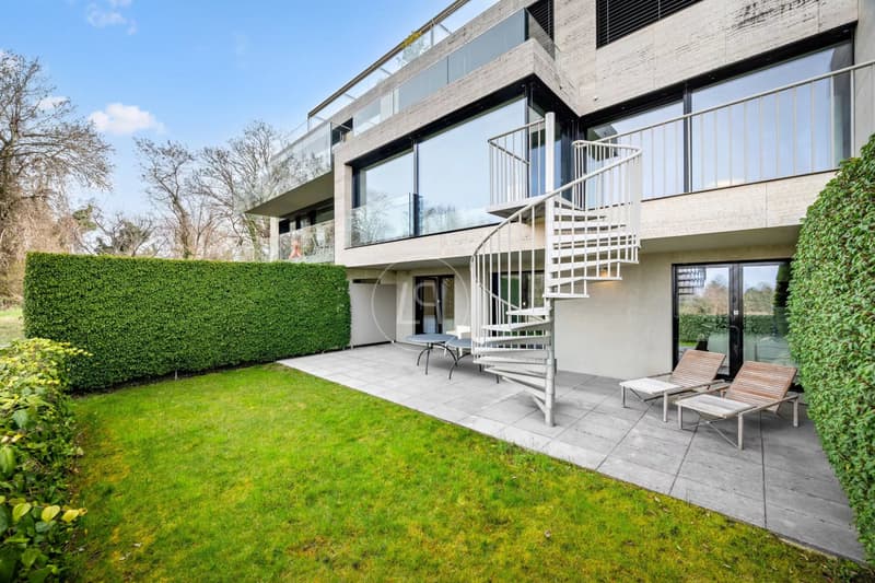 Superbe duplex de 328 m2 avec jardins et vue sur le lac au cœur de Corsier (1)