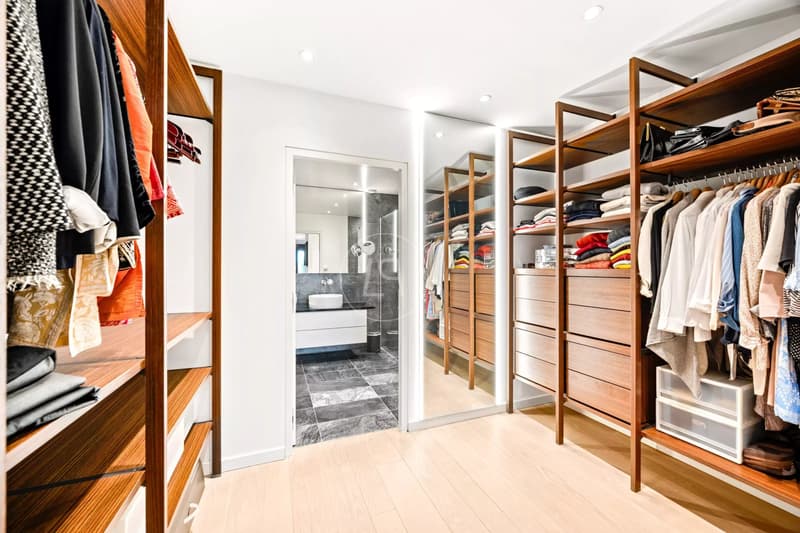 Superbe duplex de 328 m2 avec jardins et vue sur le lac au cœur de Corsier (13)