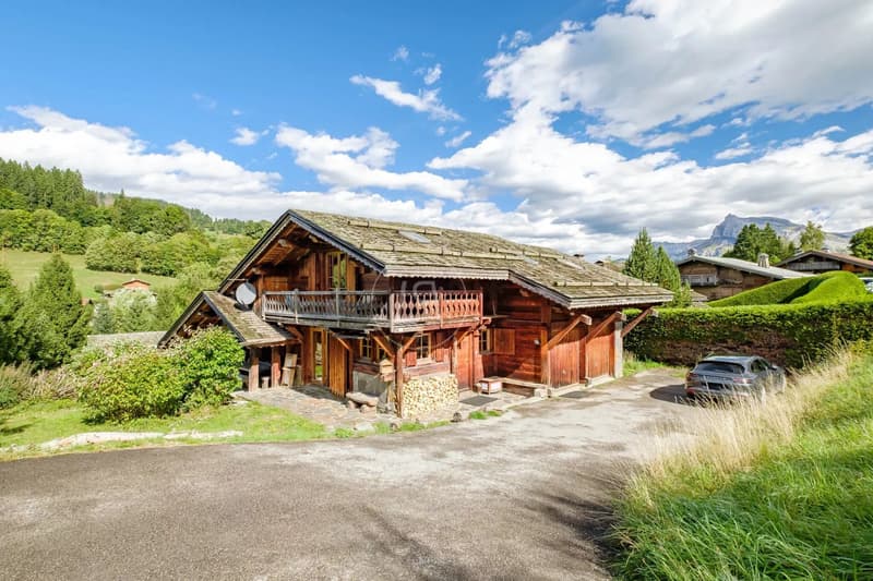 Charmant chalet d'exception à proximité de Megève (2)