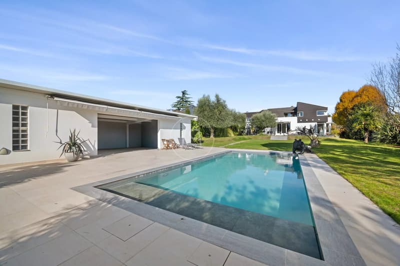 Maison conçue par un architecte à la campagne genevoise, rive gauche (12)