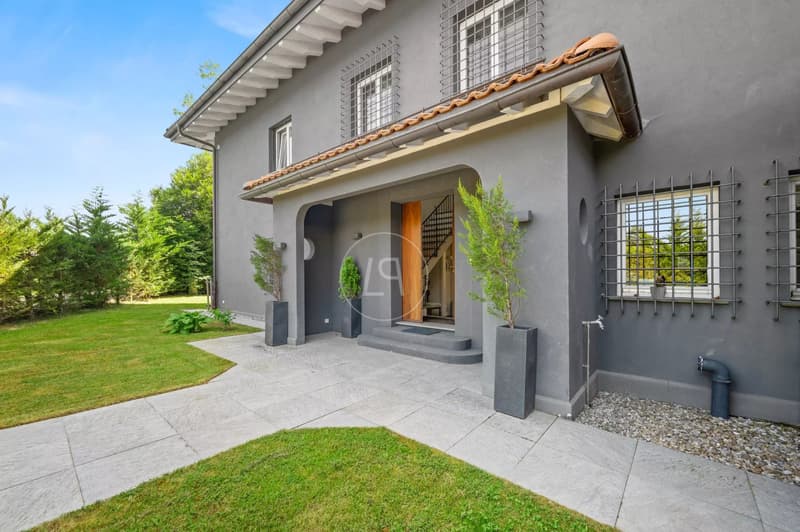 Elegant family property, quiet and with lake views in Epalinges (4)