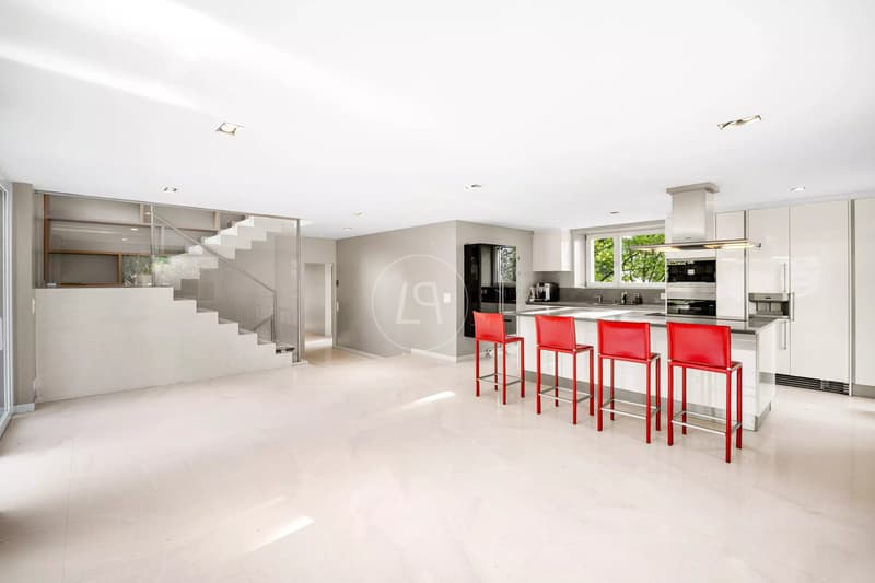 Exclusivité: Belle villa familiale, 6 chambres à coucher ? Chambésy, Rive droite (11)
