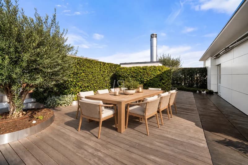 Attique en duplex d'exception de 660 m², piscine intérieure, vue lac, Coppet (11)