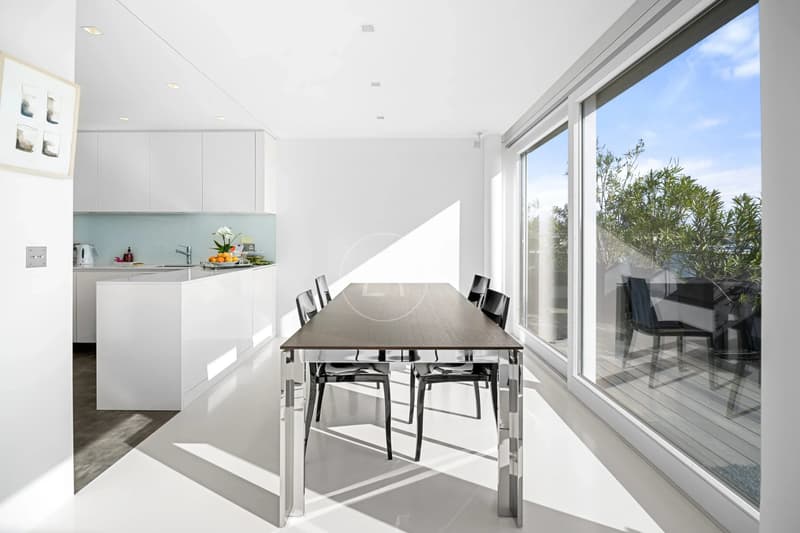 Attique en duplex d'exception de 660 m², piscine intérieure, vue lac, Coppet (6)