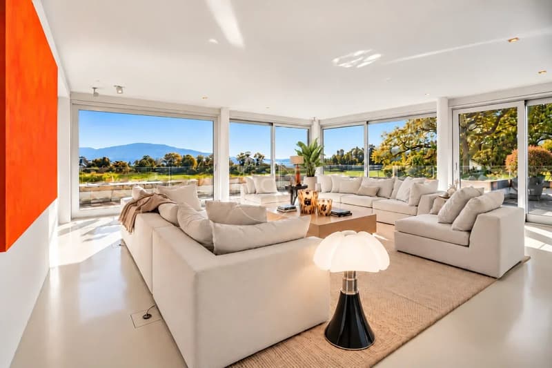 Attique en duplex d'exception de 660 m², piscine intérieure, vue lac, Coppet (2)