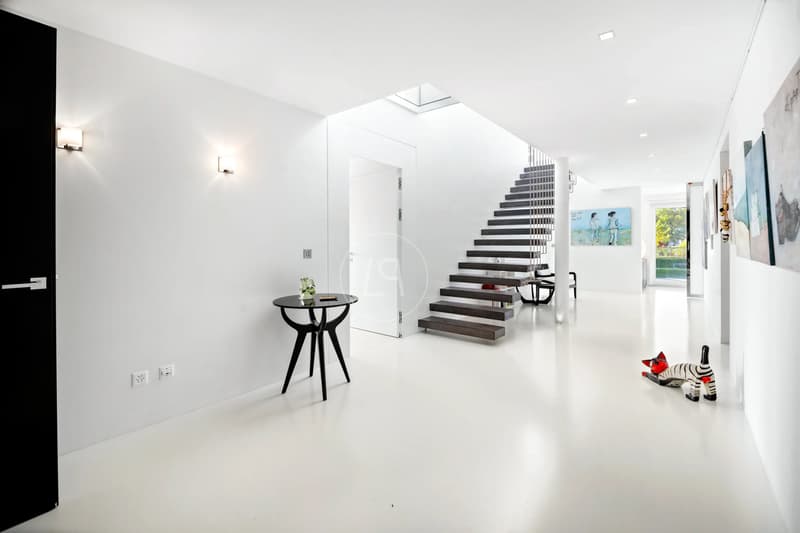 Attique en duplex d'exception de 660 m², piscine intérieure, vue lac, Coppet (13)