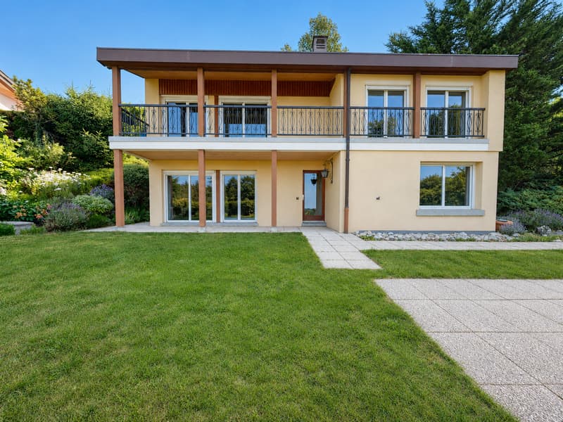 Magnifique villa de 7 pièces à Grandvaux avec vue exceptionnelle (2)