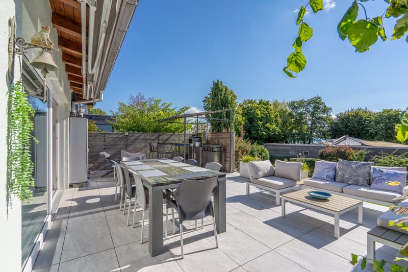 Magnifique appartement de 5.5 pièces à Chez-le-Bart – Vue, calme et prestations haut de gamme (11)