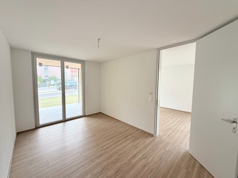 Moderne 4.5-Zimmer-Neubauwohnung im Erdgeschoss in Frutigen (16)