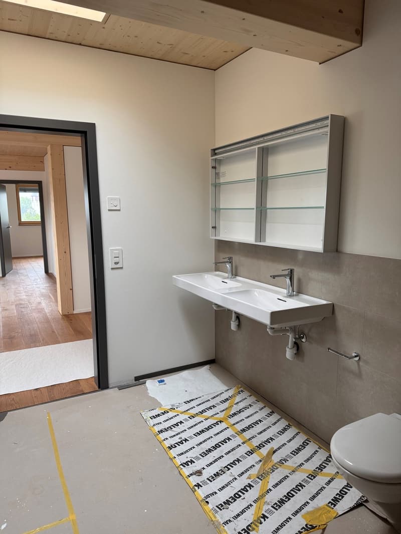 3.5-Zimmer-Attikawohnunng mit Sommerkühlung zu vermieten (17)