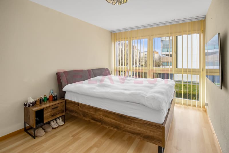 5.5-Zimmer-Wohnung in Oftringen - grosszügig mit Wintergarten-Balkon (4)