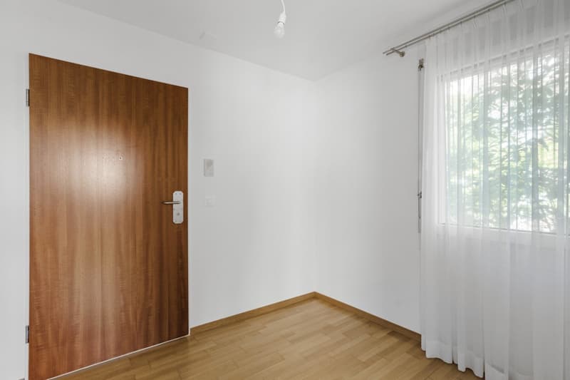 Charming 3-room ground floor apartment in Oberrieden (6)