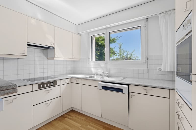 Charming 3-room ground floor apartment in Oberrieden (3)