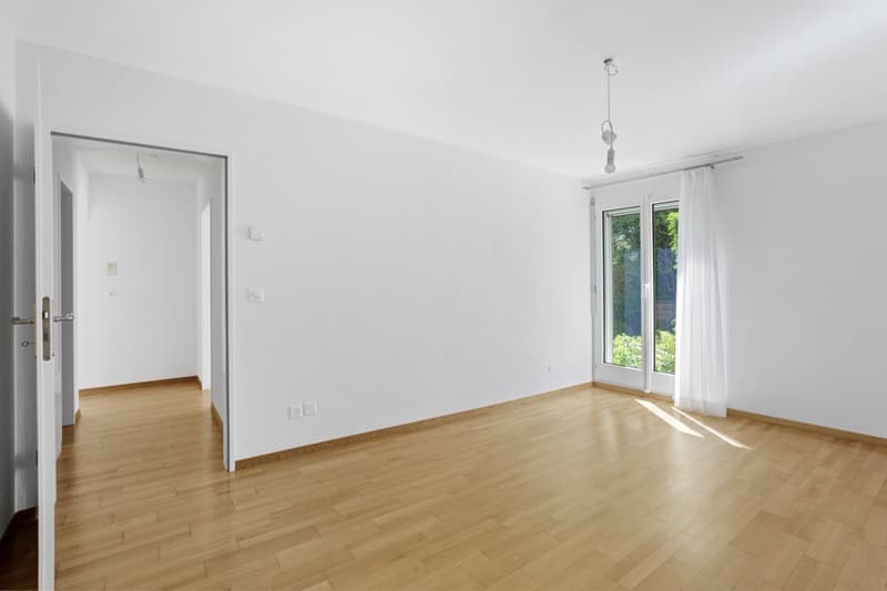 Charming 3-room ground floor apartment in Oberrieden (11)