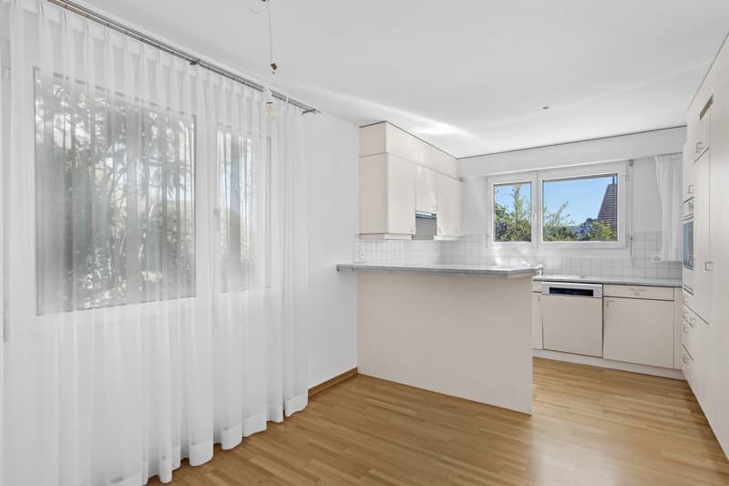 Charming 3-room ground floor apartment in Oberrieden (2)