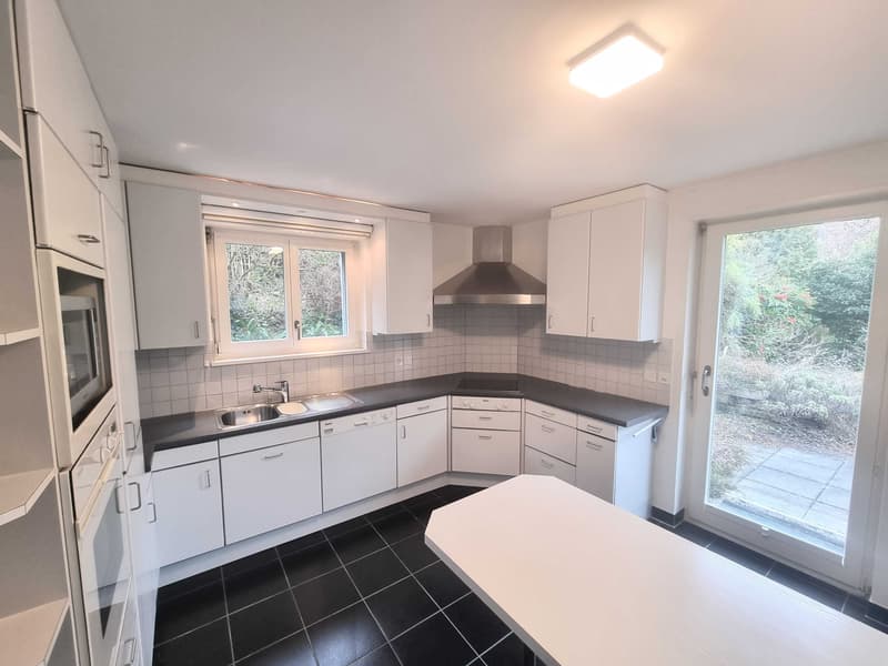 10-room villa with mountain view and winter garden for sale in Riehen (4)