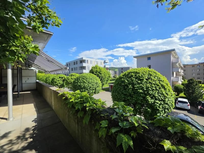 Appartamento giardino 2.5 locali con grande terrazza in vendita a Gossau SG (1)