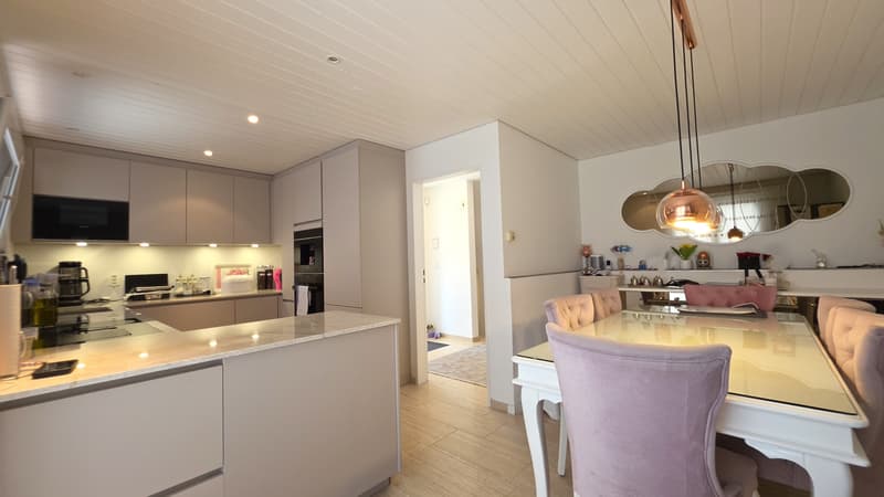 5.5-Zi.-Doppeleinfamilienhaus mit Wintergarten in Diegten kaufen (8)