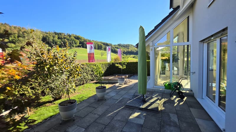 Helles 5.5-Zimmer-Einfamilienhaus in Titterten kaufen (6)
