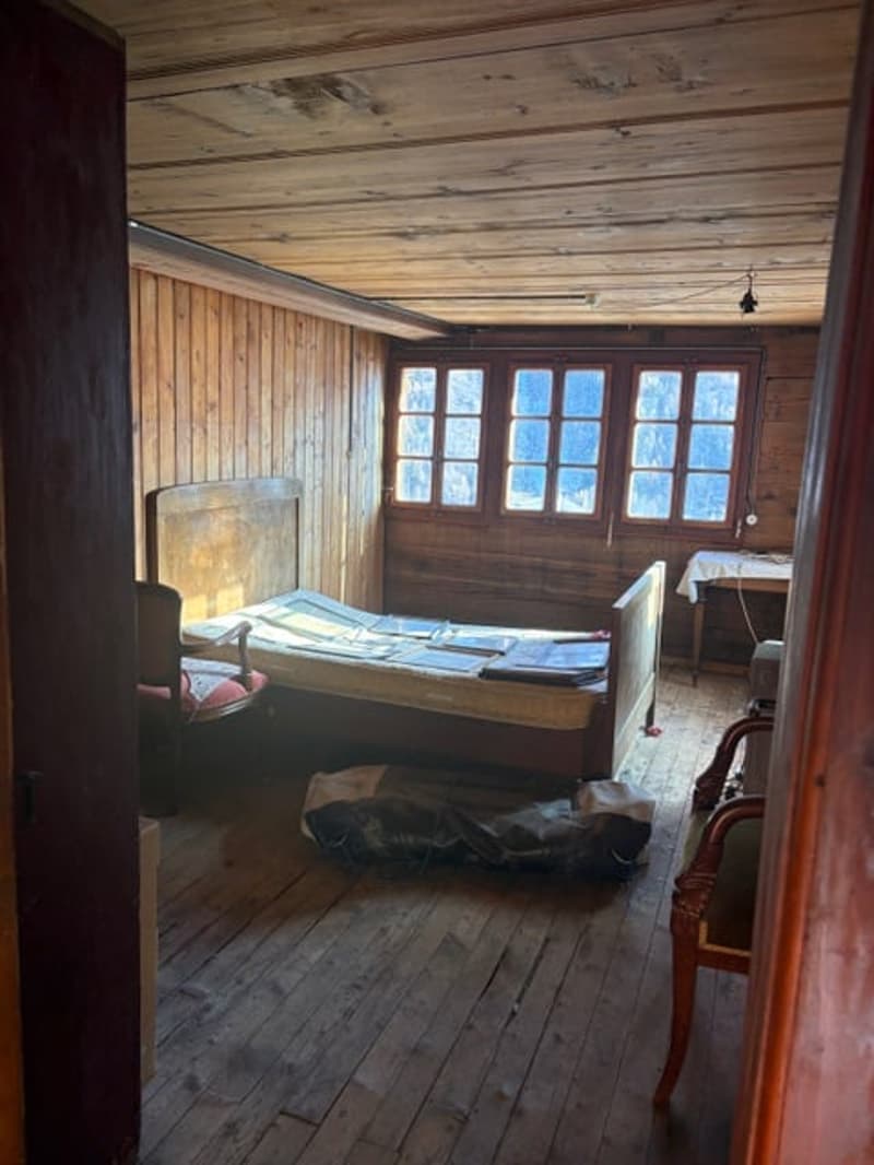 A rénover entièrement, Chalet traditionnel de 7 pièces - Anniviers (12)