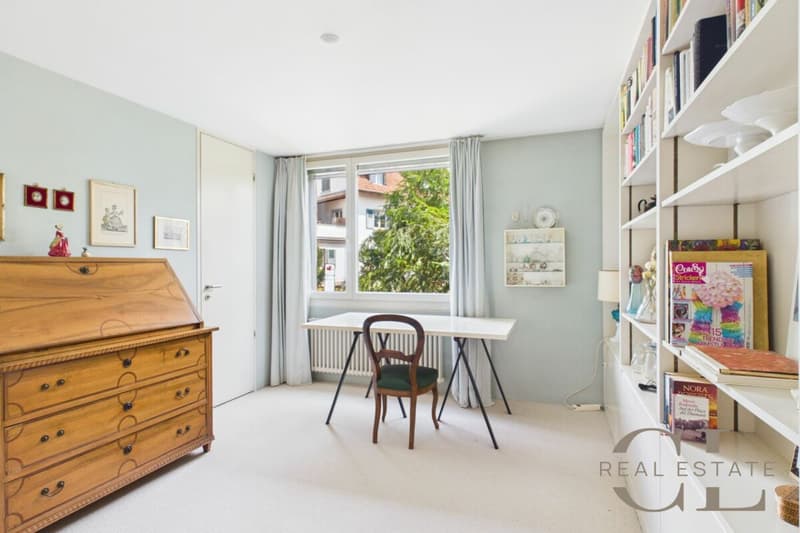 Stilvolles 8-Zimmer-Atriumhaus mit einer Garage und einem Abstellplatz (14)