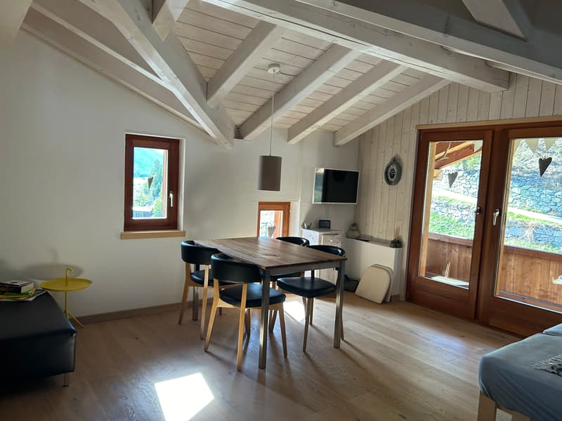 Charming attic apartment with balcony & evening sun in the idyllic Goms (2)