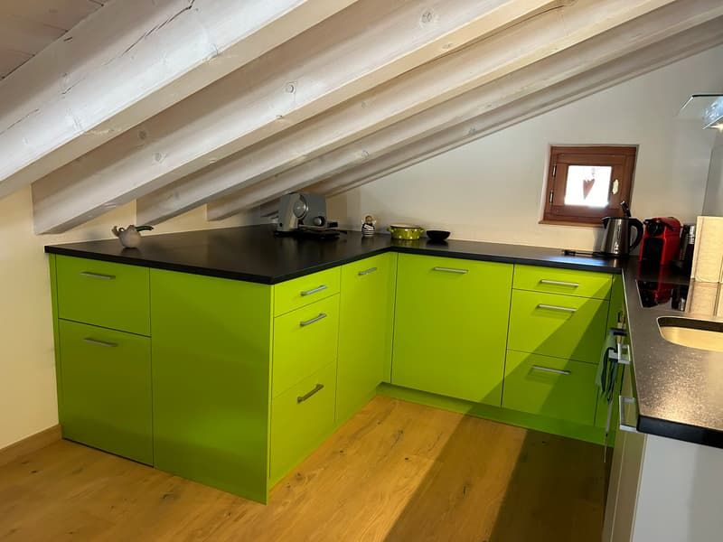 Charmante Dachgeschosswohnung mit Balkon & Abendsonne im idyllischen Goms (7)
