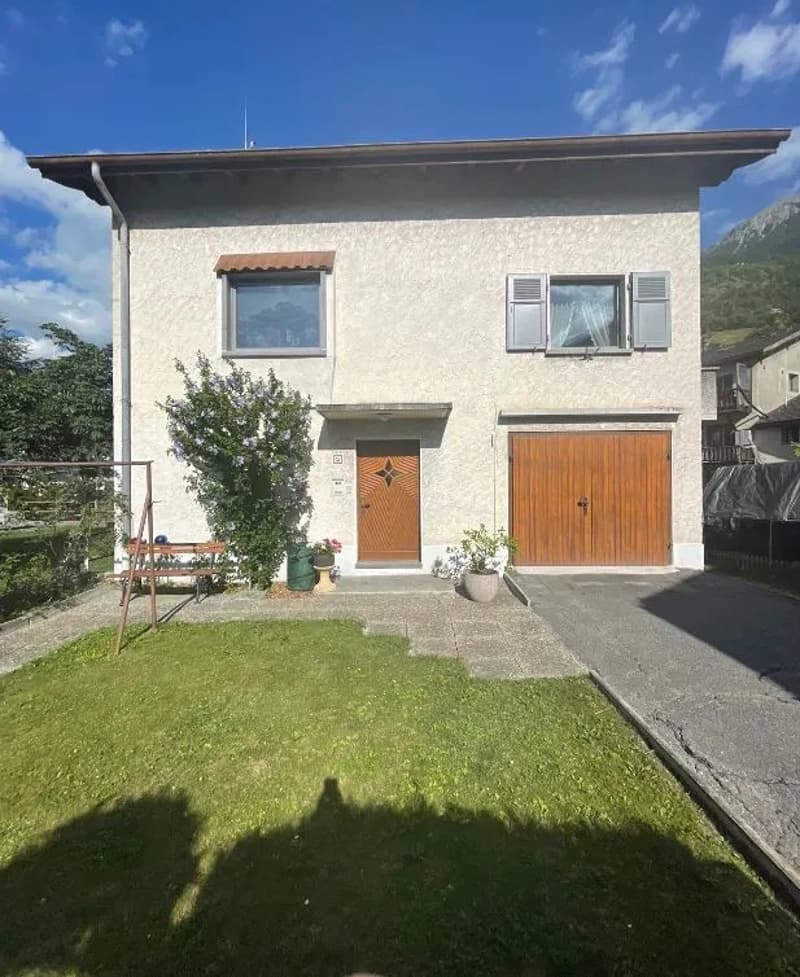 Freistehendes Einfamilienhaus mit Weitsicht, Garten und Wald (13)