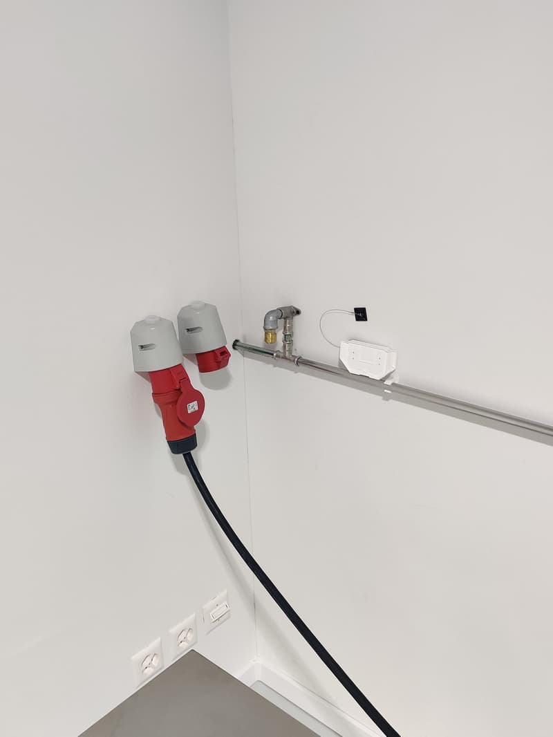#14 Top moderna sala di stoccaggio-laboratorio con aria condizionata, ventilazione, LAN, WLAN, sorveglianza video, parcheggi, centrale (27)