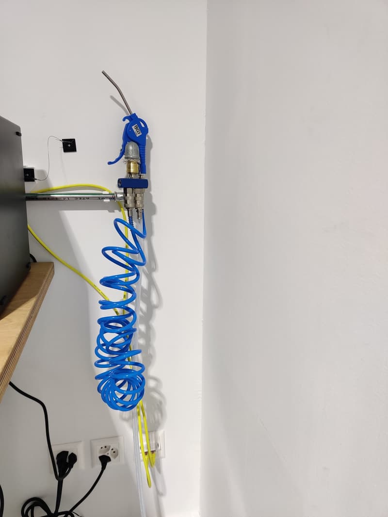 #15.2 Top modern storage-laboratory room with air conditioning, ventilation, LAN, WLAN, video surveillance, parking spaces, central (21)