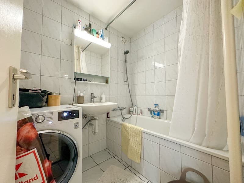 Bright 4-room apartment with balcony in Oberdorf for rent (8)