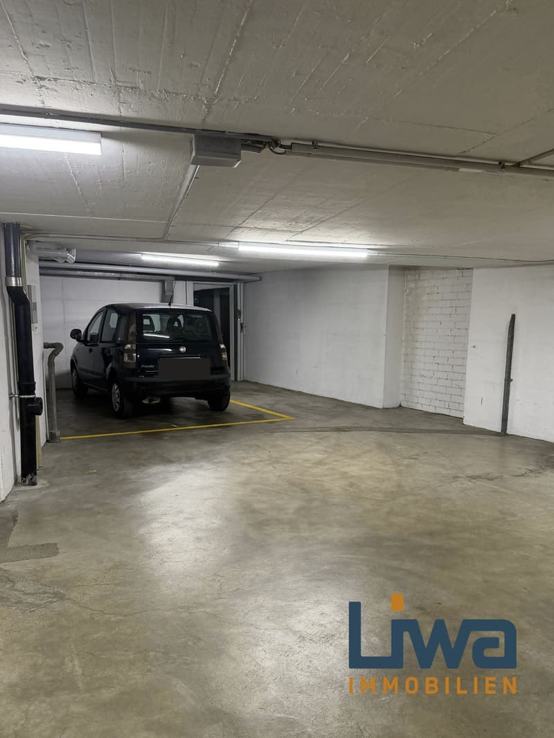 Tiefgaragenplatz nähe Brausebad - überbreit (2)