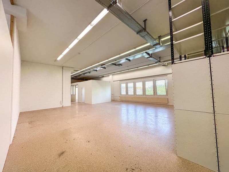 Vielseitige Gewerbefläche mit Lager & Büro in Reinach/BL mieten (6)