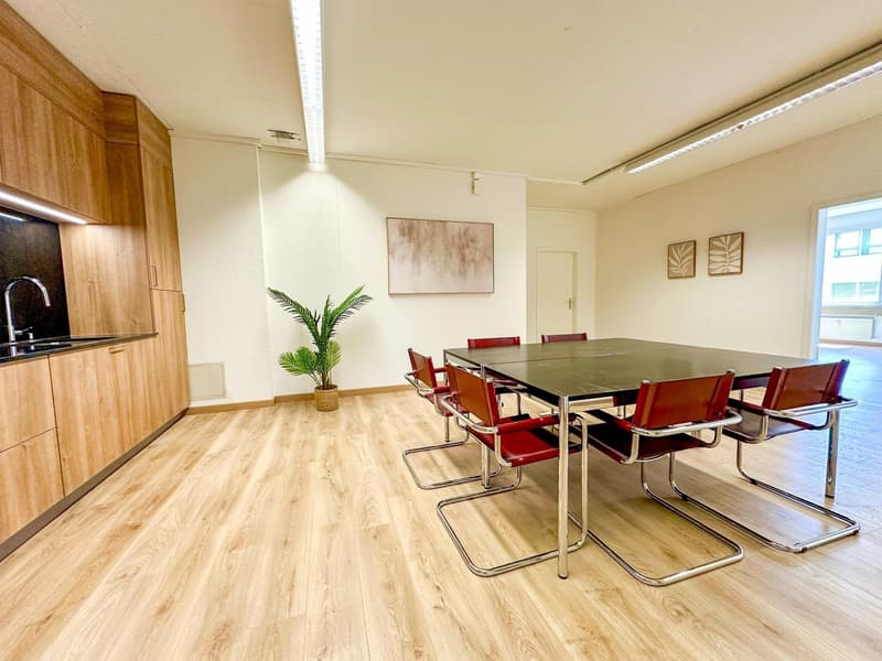 SharedSpace 23: Flexibles Büro 31 m² mit Küche, Reinach Kägen (4)