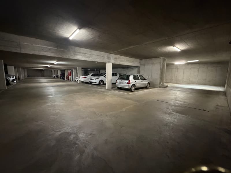 Tiefgaragenparkplatz Motorrad an der Klybeckstrasse 79, Basel mieten (3)