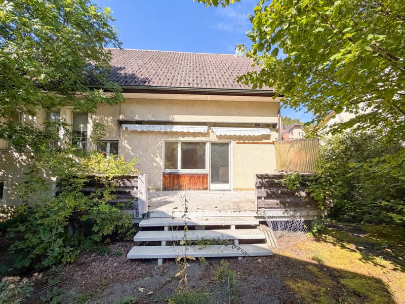 Wohnen und Arbeiten unter einem Dach - 6 Zimmer Einfamilienhaus mit Scheune (2)