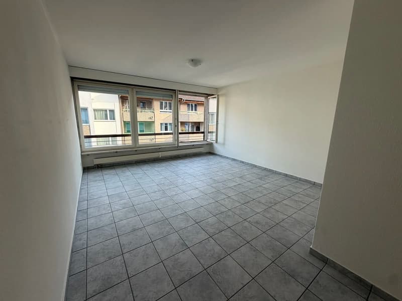 1-Zimmer-Wohnung mit Lift im 4. OG in Basel-Gundeldingen mieten (1)