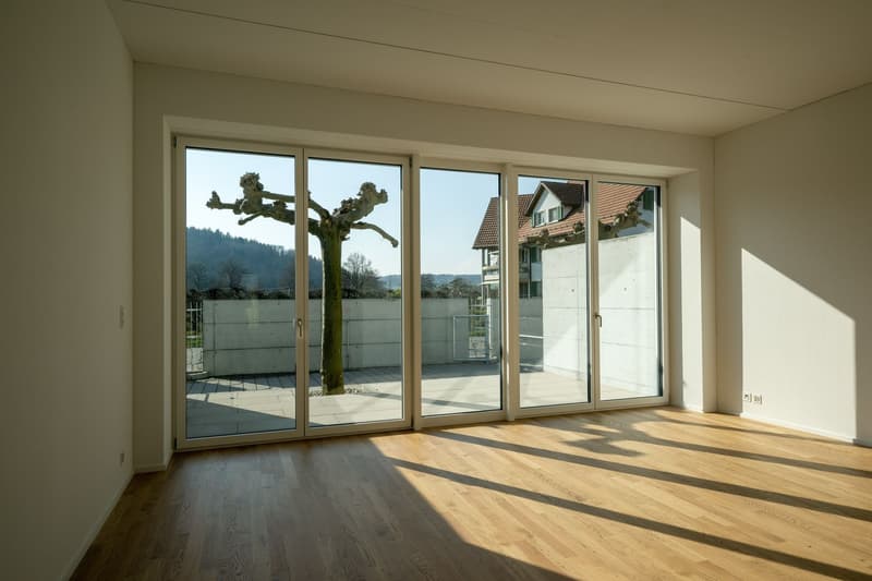 Modernes Wohnen an ruhiger Lage in Oberembrach (4)