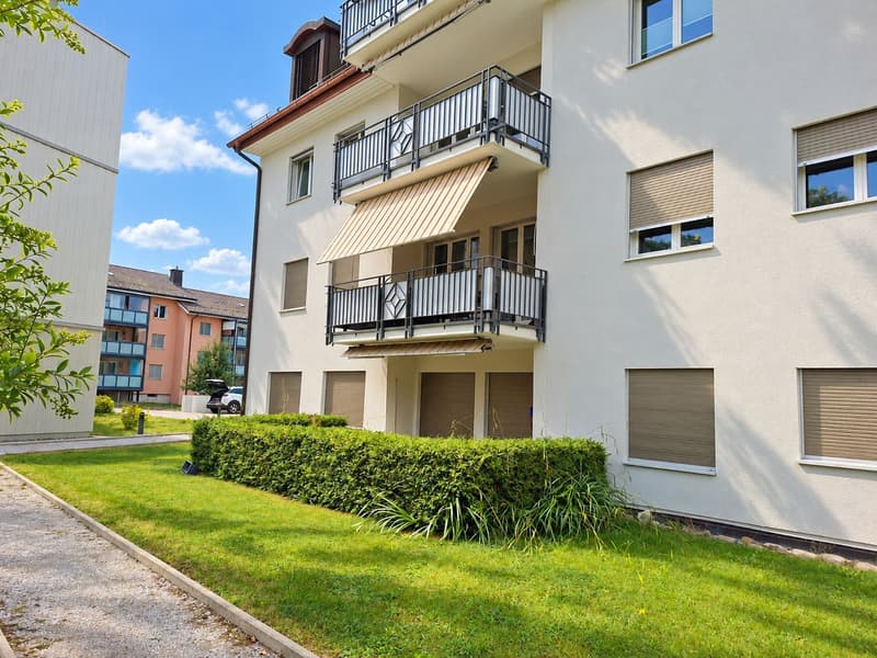 Freundliche Wohnung in ruhigem Ortsteil von Effretikon (1)
