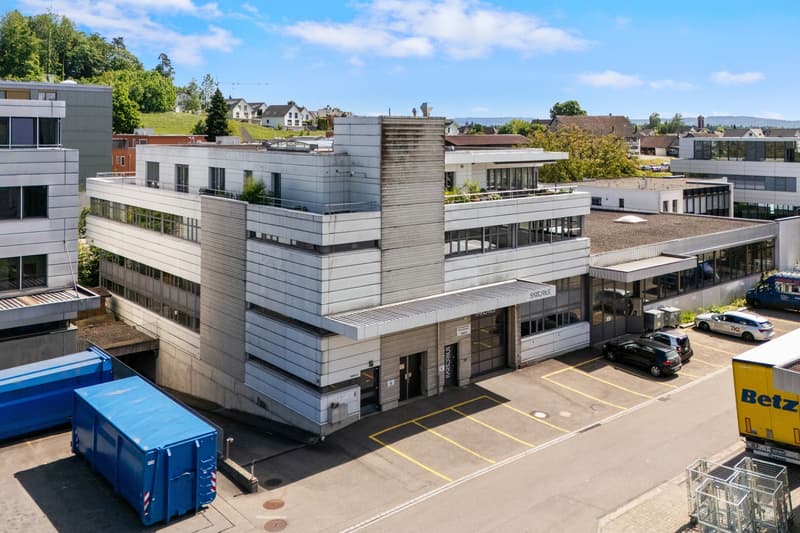 Vielseitige Gewerbe- und Büroflächen mit über 1'150 m² Nutzfläche (1)