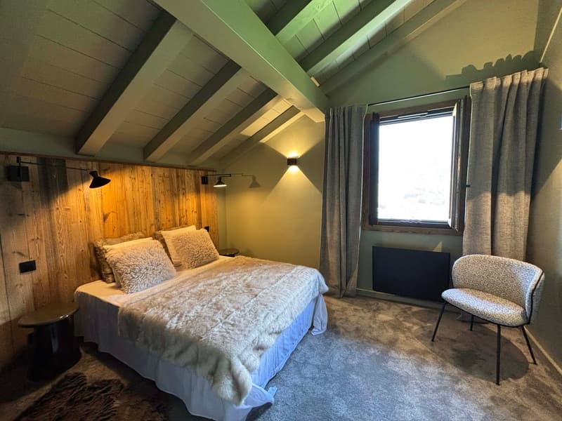 Chalet d'exception entièrement rénové avec vue panoramique sur le Mont-Blanc (23)