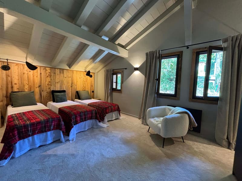 Chalet d'exception entièrement rénové avec vue panoramique sur le Mont-Blanc (10)