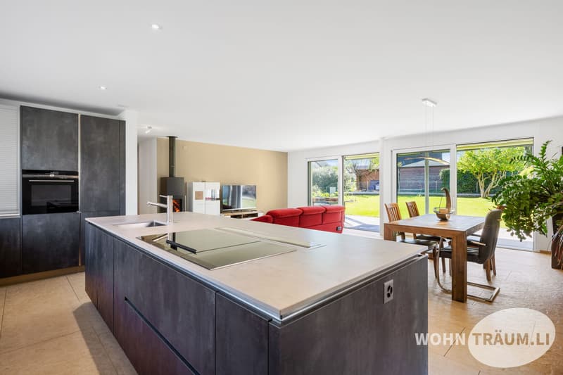 7½-room single-family house with charm & development potential (6)