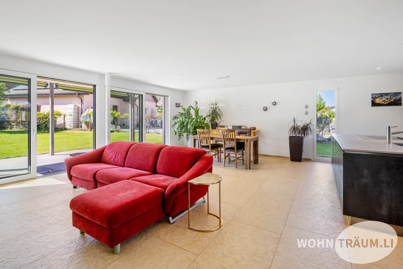 7½-room single-family house with charm & development potential (2)