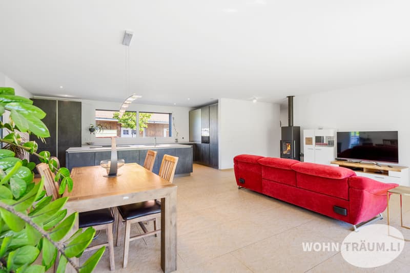 7½-room single-family house with charm & development potential (1)
